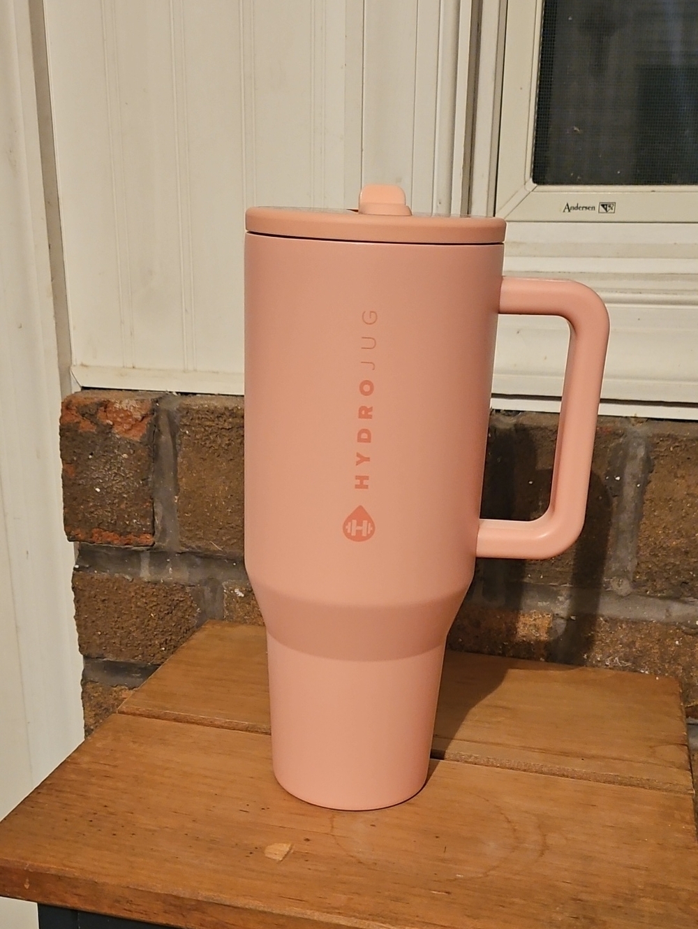HydroJug Tulip 32 OZ Travel Mug
